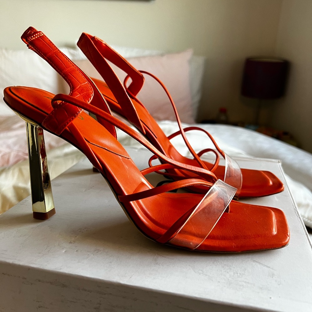 Orange heels - Picture 4 of 5